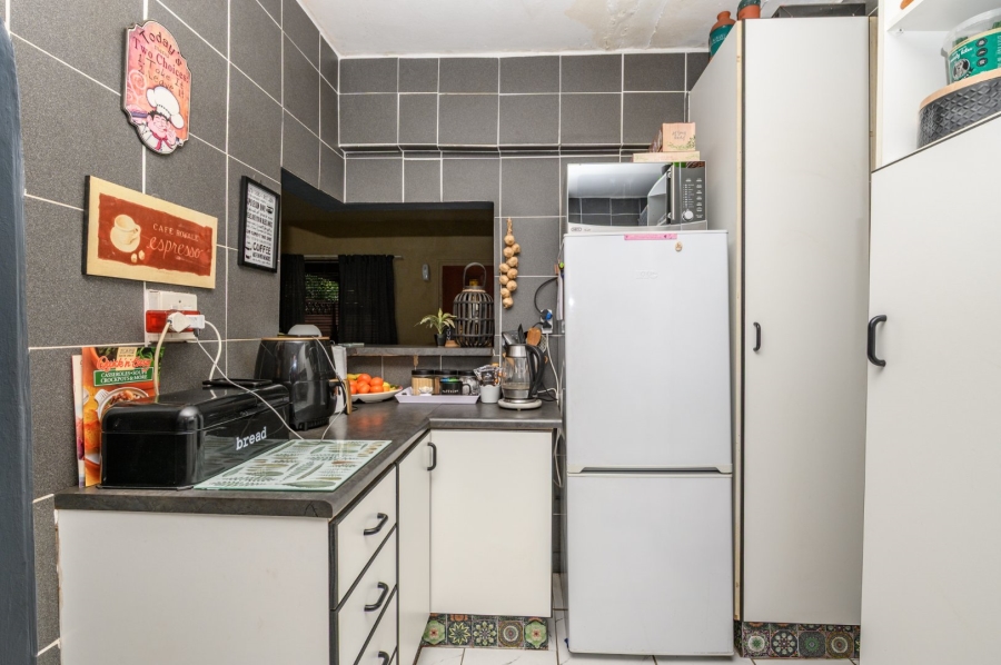 2 Bedroom Property for Sale in Algoa Park Eastern Cape
